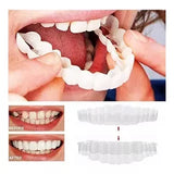 Nueva dentadura de plastico