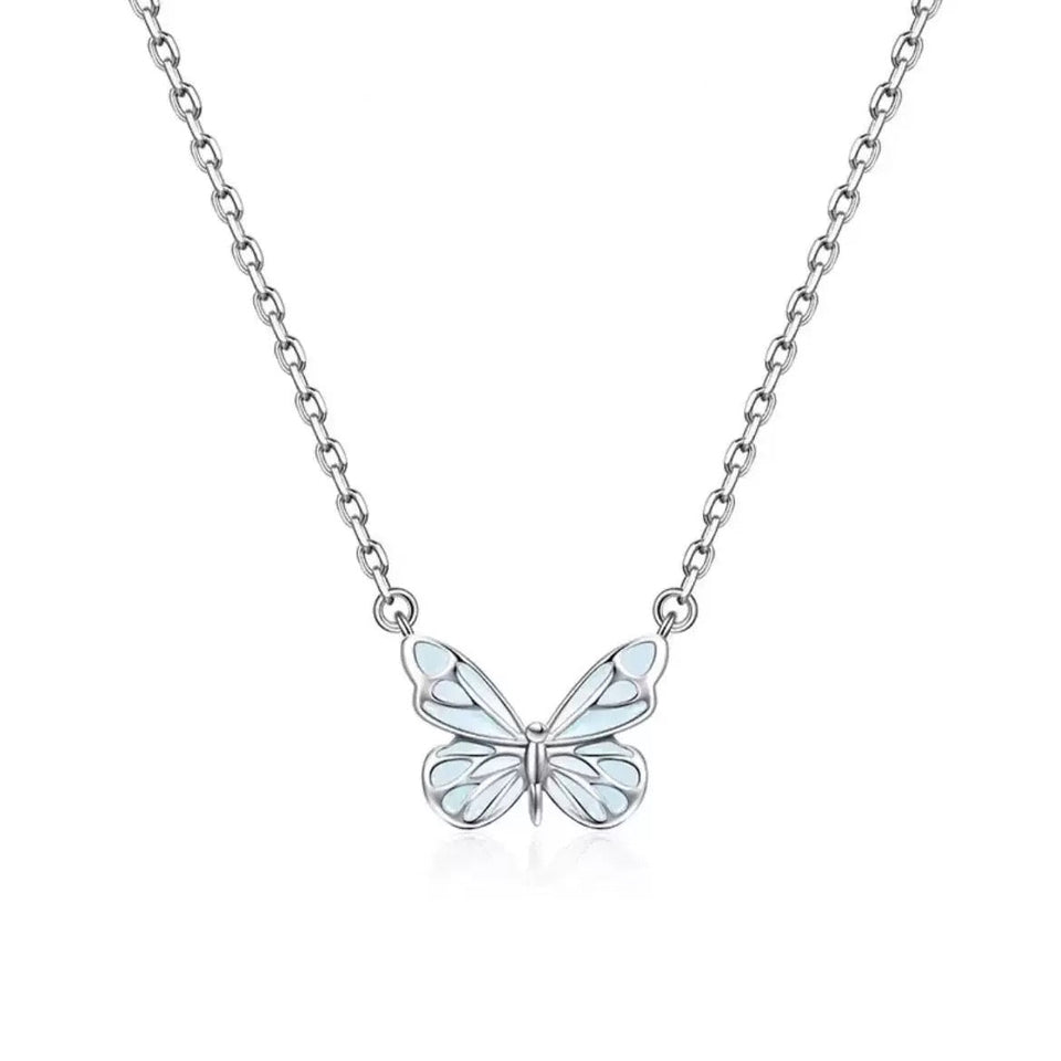 Nuevo Collar Mariposa Brillante de Sueños